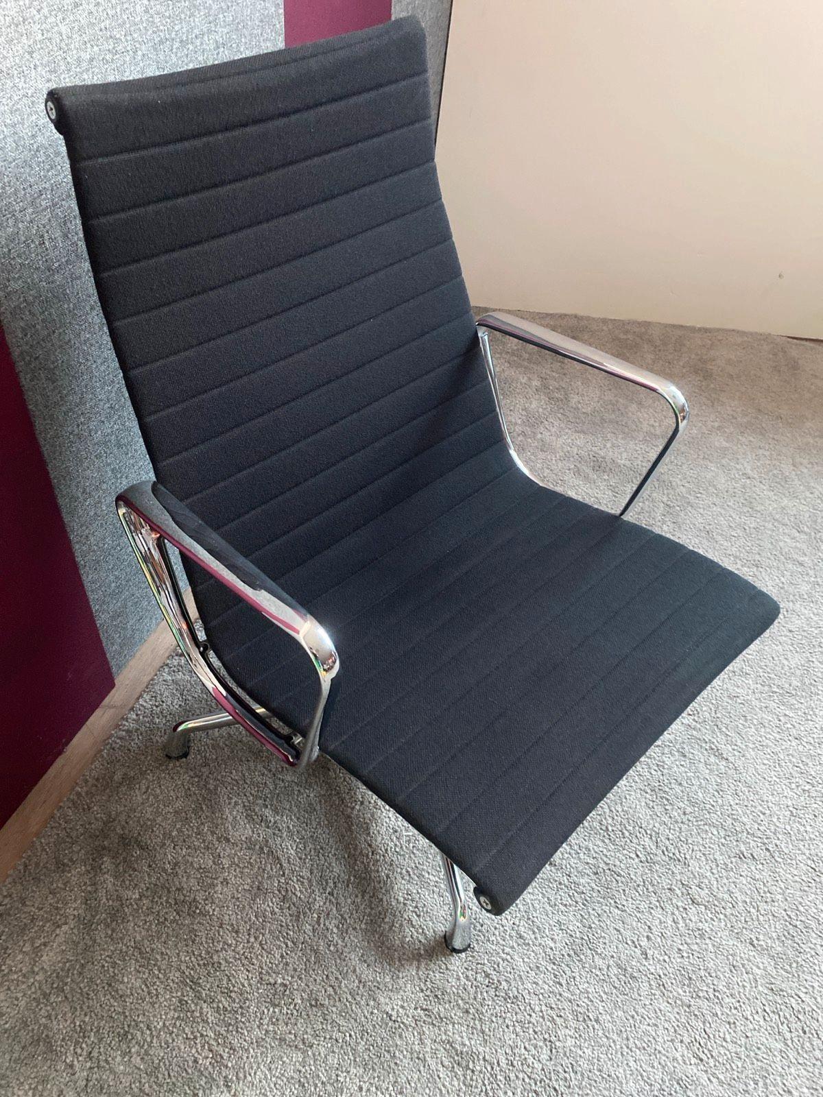 Vitra EA 116 Hopsak Schwarz drehbar ★ Designklassiker - Bild 2