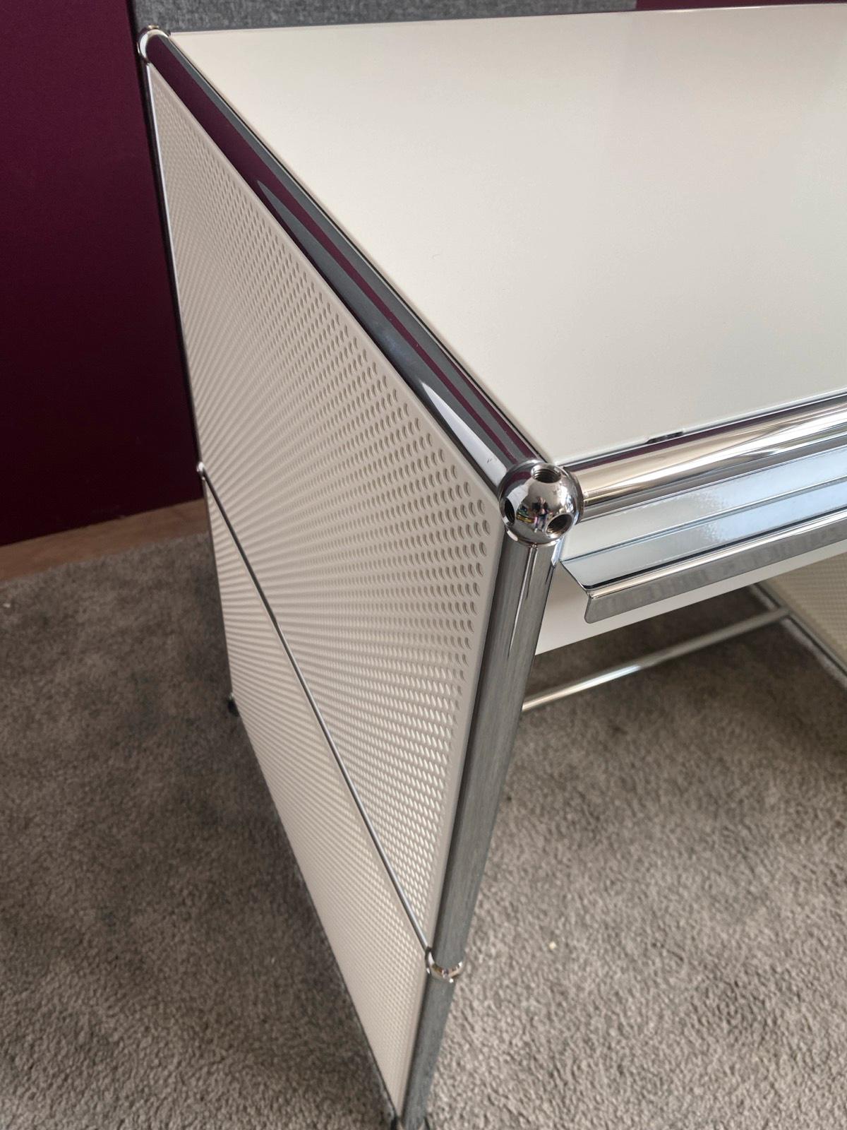 USM Haller Beistelltisch Arbeitsplatz Schminktisch Tisch - Bild 2