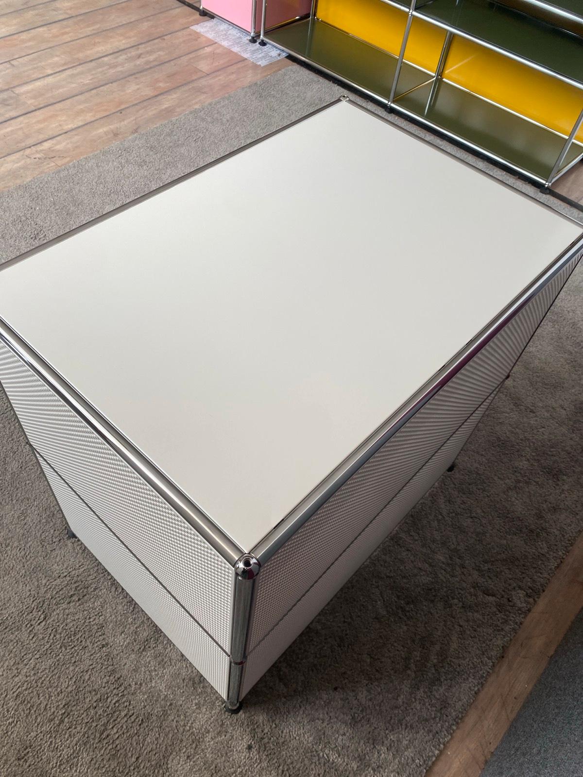 USM Haller Beistelltisch Arbeitsplatz Schminktisch Tisch - Bild 6