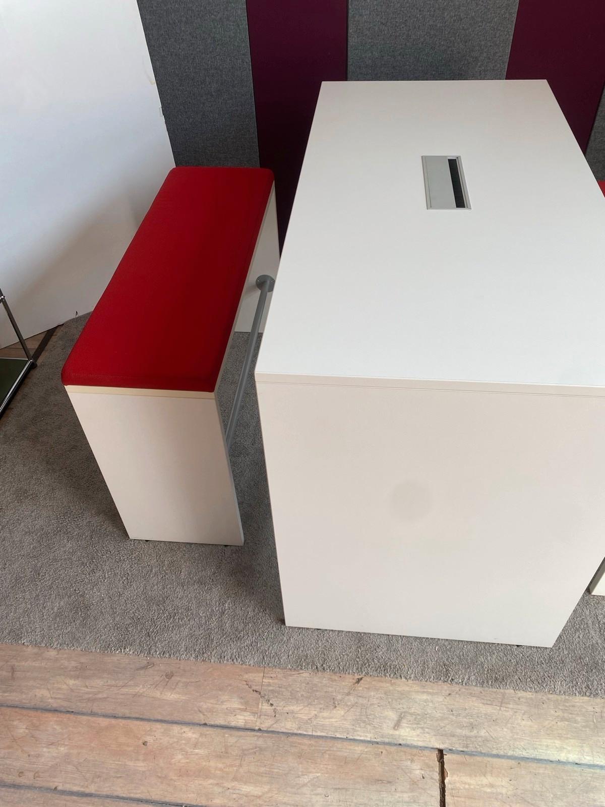 Sitzgruppe Bartisch Esstisch Hochtisch weiß + 2x Bänken rot ❤️‍ - Bild 2