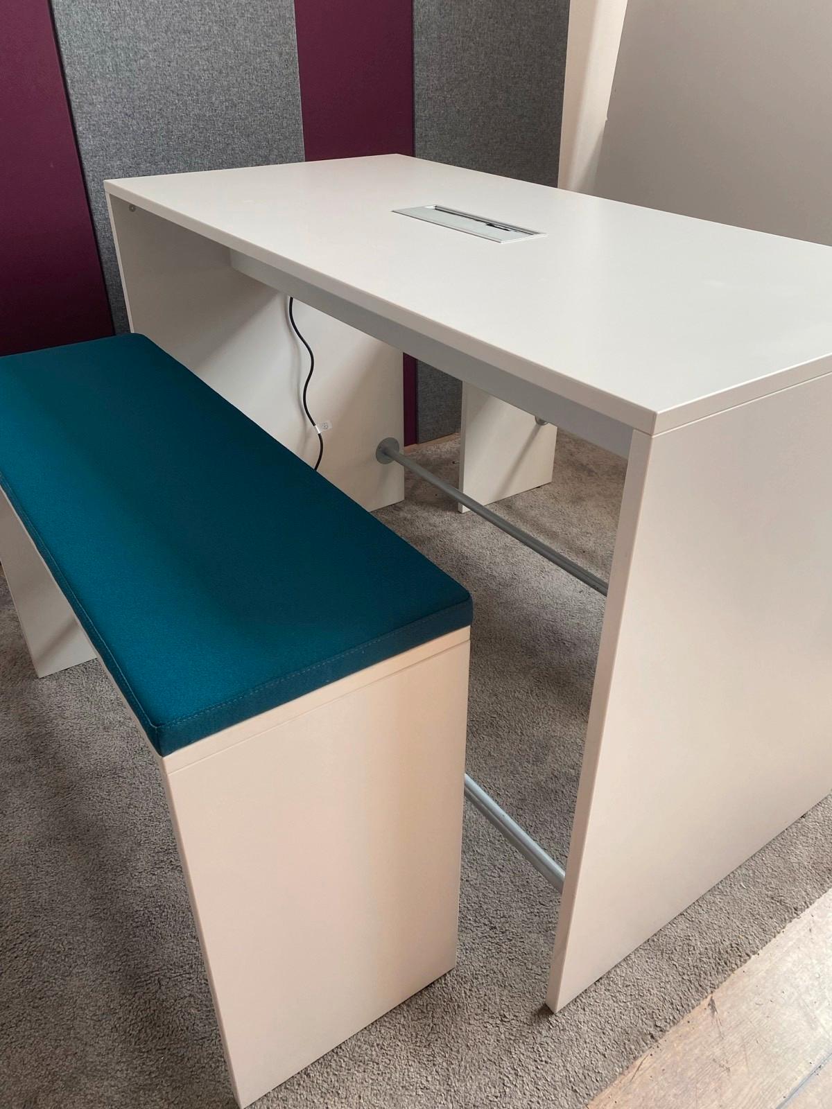 Sitzgruppe Bartisch Esstisch Hochtisch weiß inkl. 2 Bänken blau☄️ - Bild 4