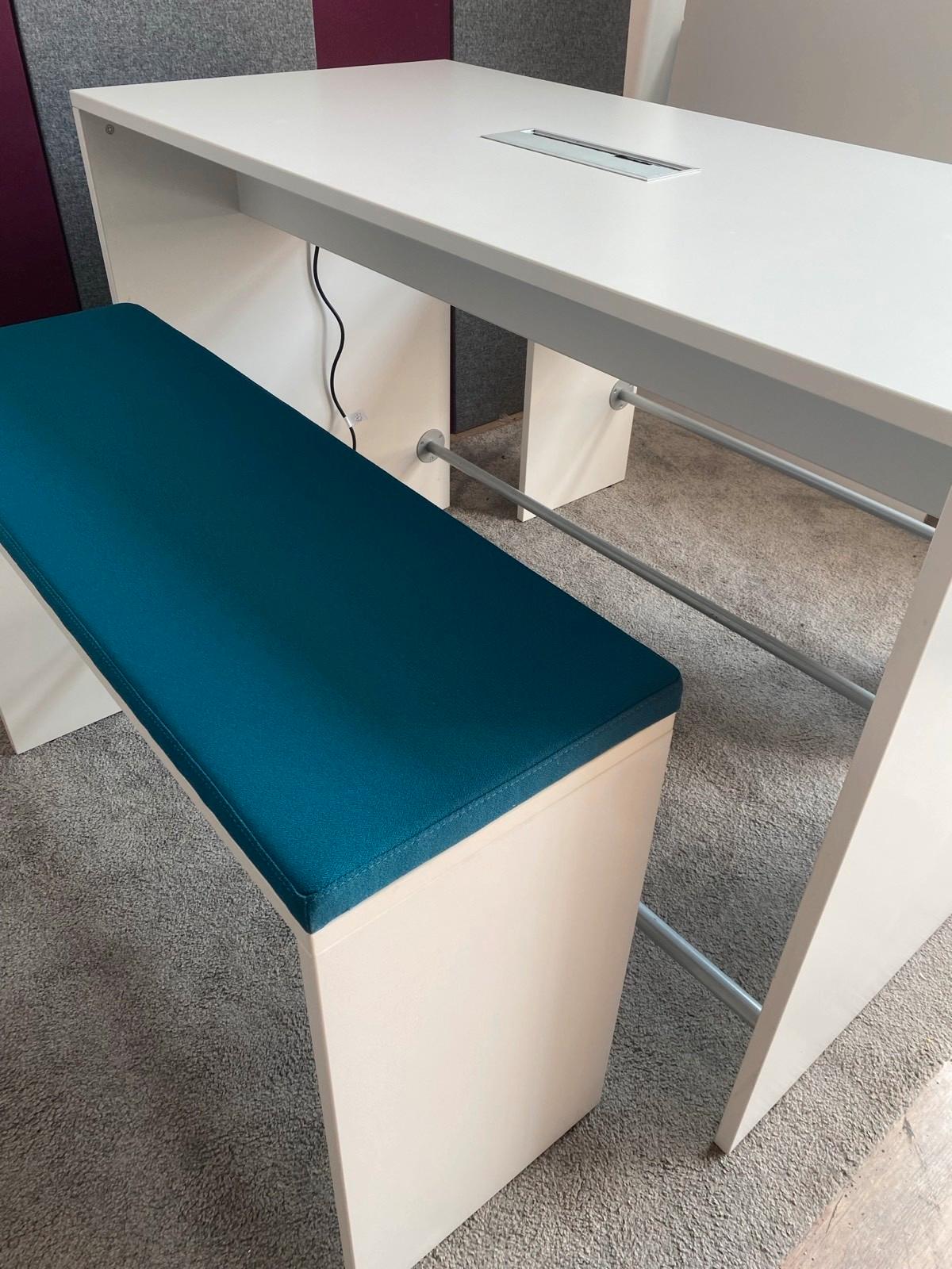 Sitzgruppe Bartisch Esstisch Hochtisch weiß inkl. 2 Bänken blau☄️ - Bild 7