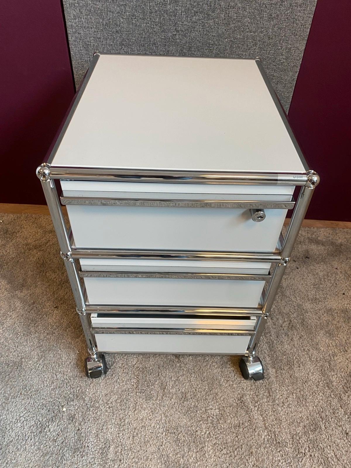 ❀ USM Haller Rollcontainer Container in lichtgrau ❀