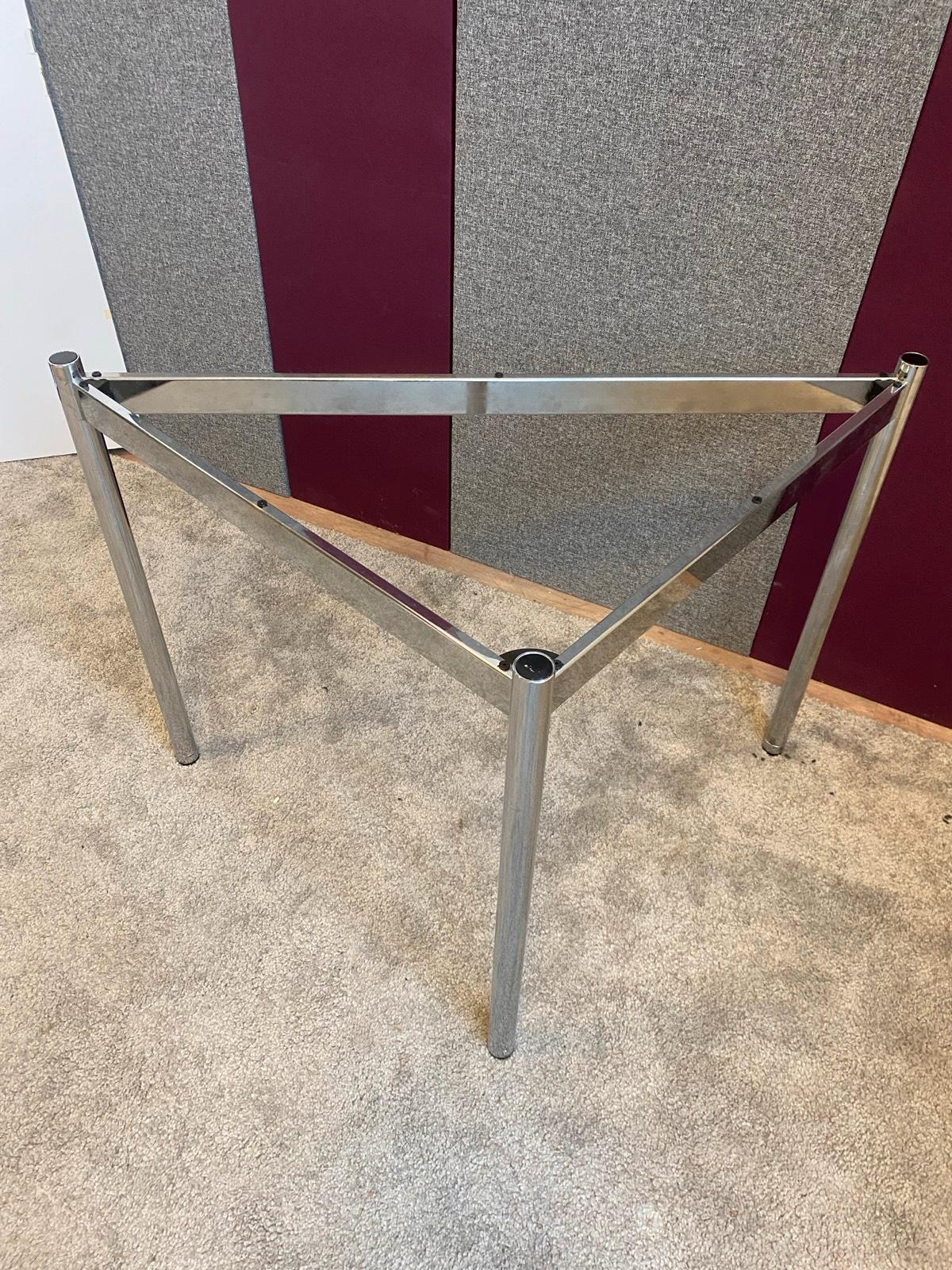 USM Haller Tischgestell Gestell Dreieck Trapeztisch - Bild 2