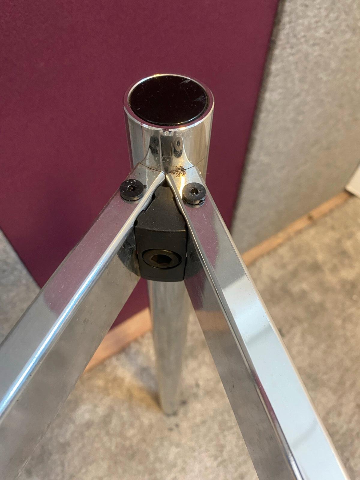 USM Haller Tischgestell Gestell Dreieck Trapeztisch - Bild 4