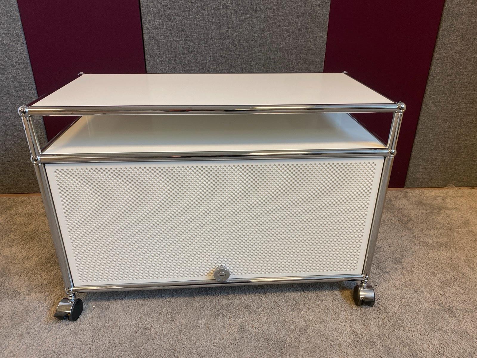 USM Haller Nachtkästchen Nachttisch Nachtschrank Sideboard weiß