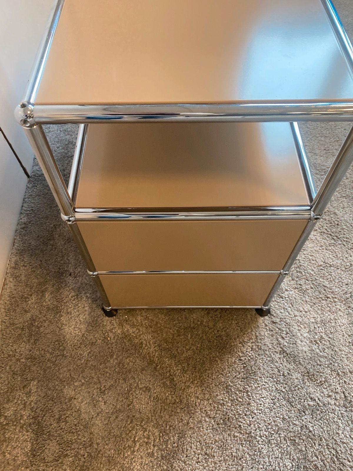 USM Haller Nachtkästchen Nachttisch Nachtschrank Tagestisch beige - Bild 6
