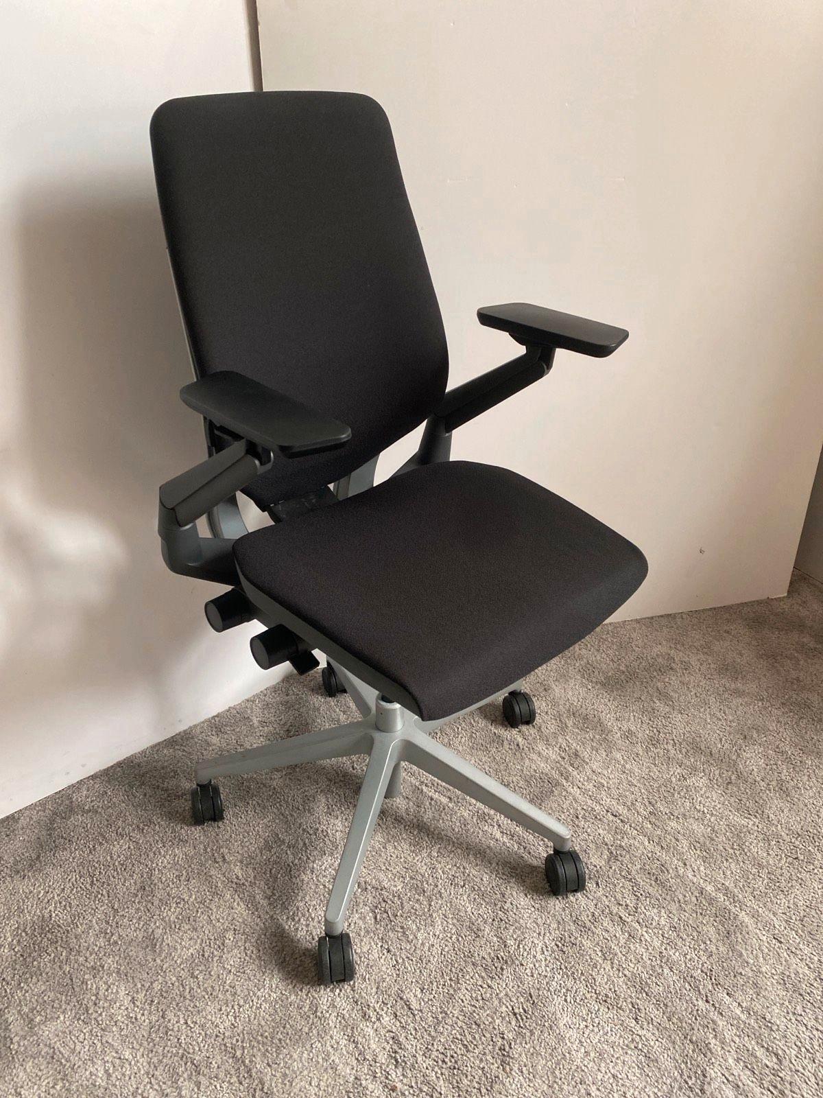 TOP Bürodrehstuhl Bürostuhl Drehstuhl Steelcase Gesture schwarz ⚫