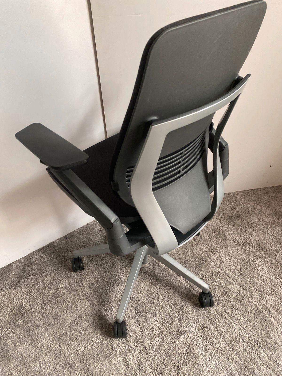 TOP Bürodrehstuhl Bürostuhl Drehstuhl Steelcase Gesture schwarz ⚫ - Bild 5