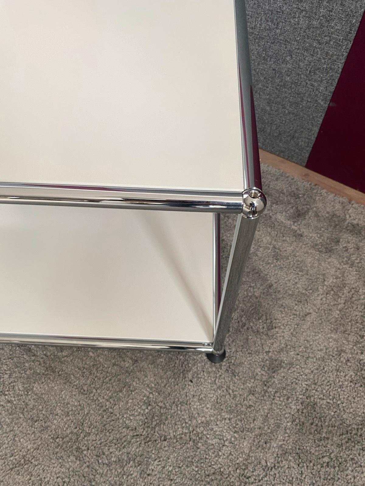 USM Haller Tisch Beistelltisch Wohnzimmertisch in weiß - Bild 3