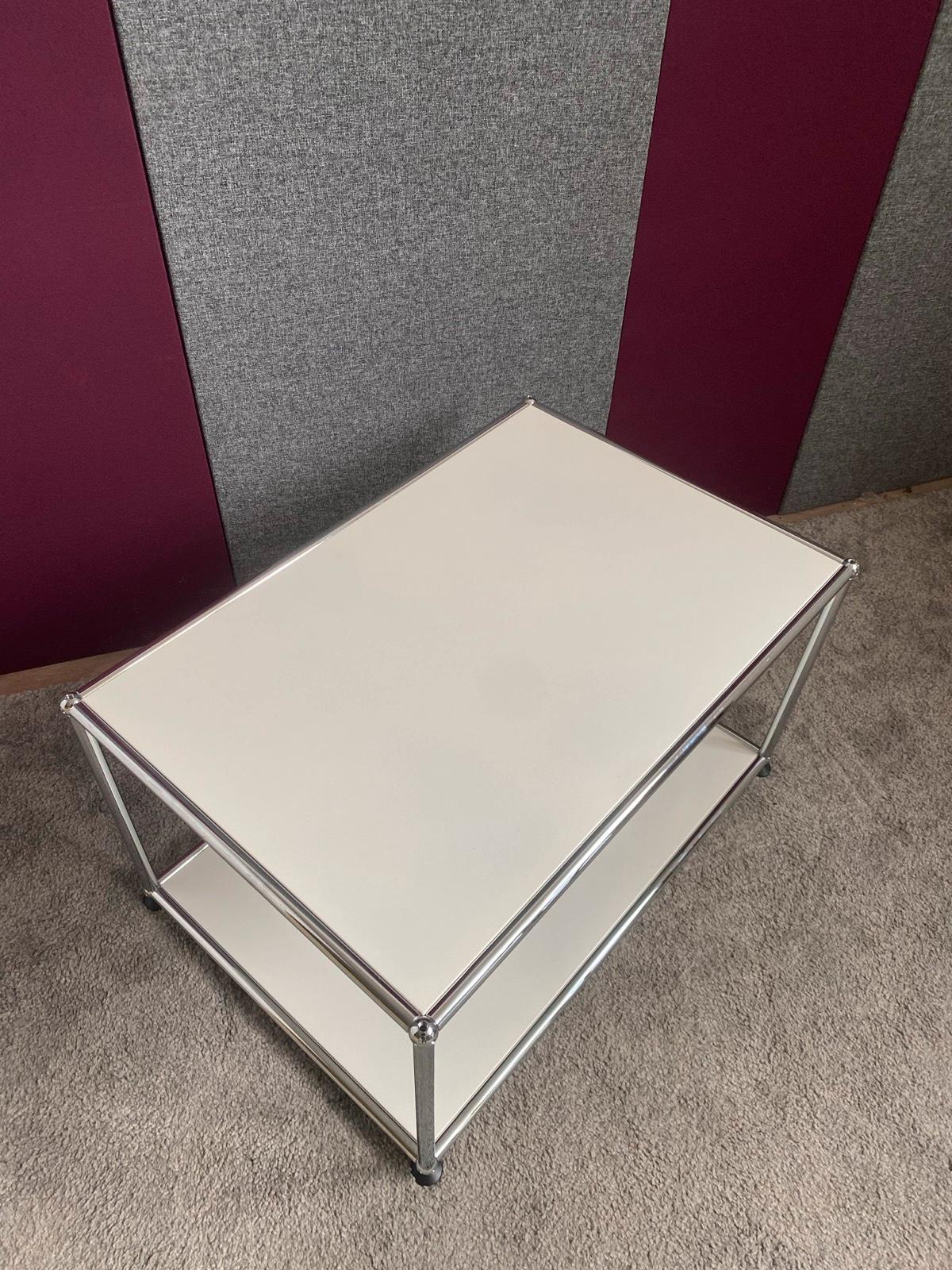 USM Haller Tisch Beistelltisch Wohnzimmertisch in weiß - Bild 4