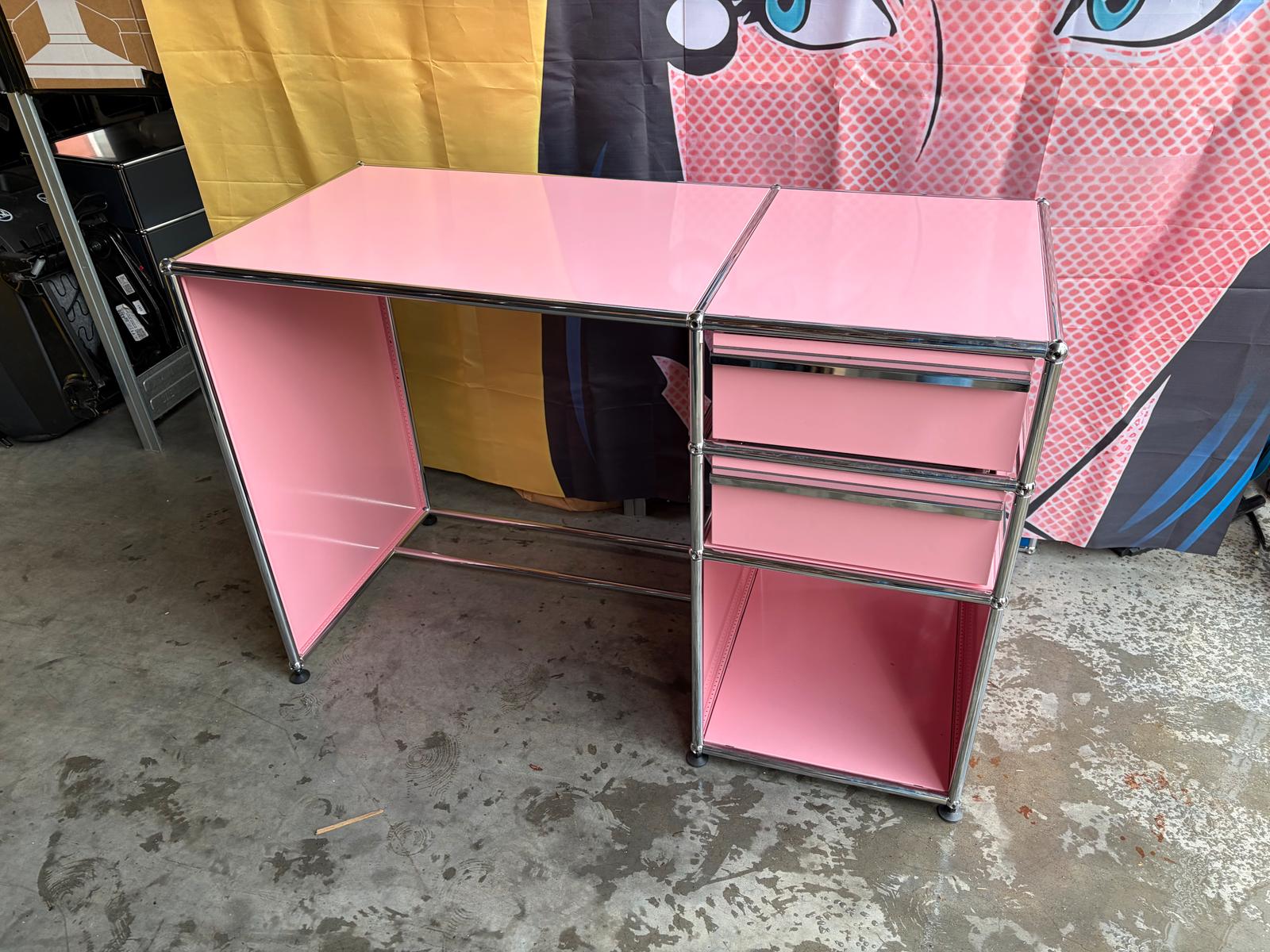 USM Haller Arbeitsplatz Schreibtisch Schubladen Pink Rosa