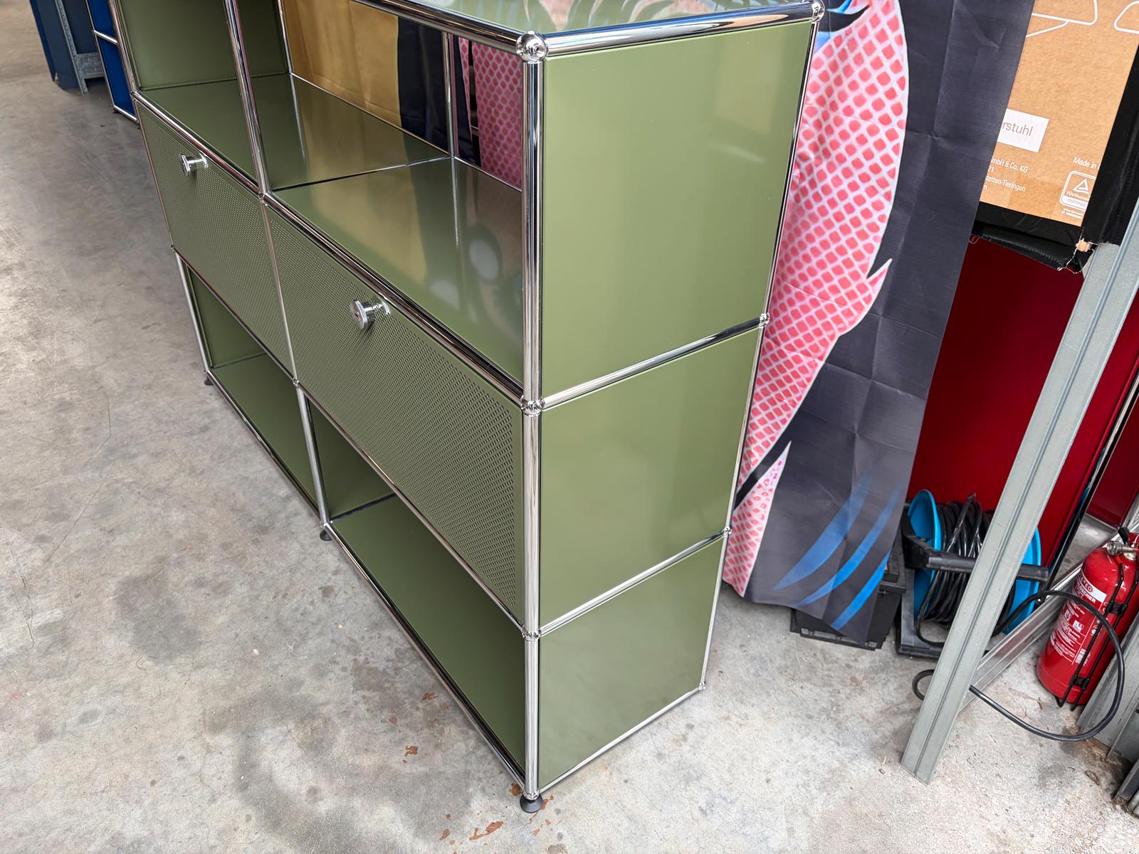 USM Haller Highboard Regal 6 Fächer 2 Akustikklappen Oliv Grün - Bild 8
