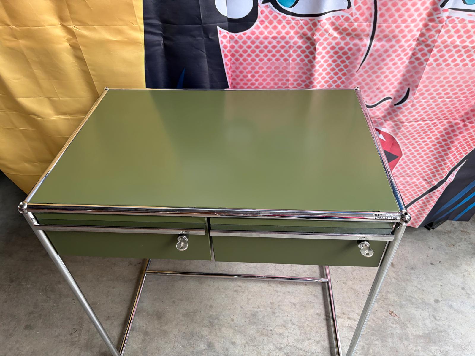USM Haller Arbeitsplatz Wandboard Schminktisch 2 Schubladen Oliv  - Bild 5